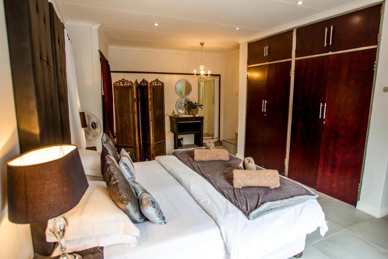 A Whale Of A View Bed & Breakfast Plettenberg Bay Exteriör bild